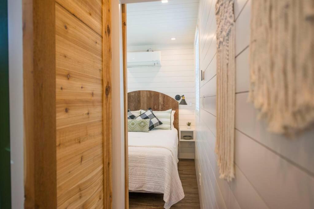 Container Home With Rooftop Views And Pickleball-Pecan Grove Bellmead Exterior foto