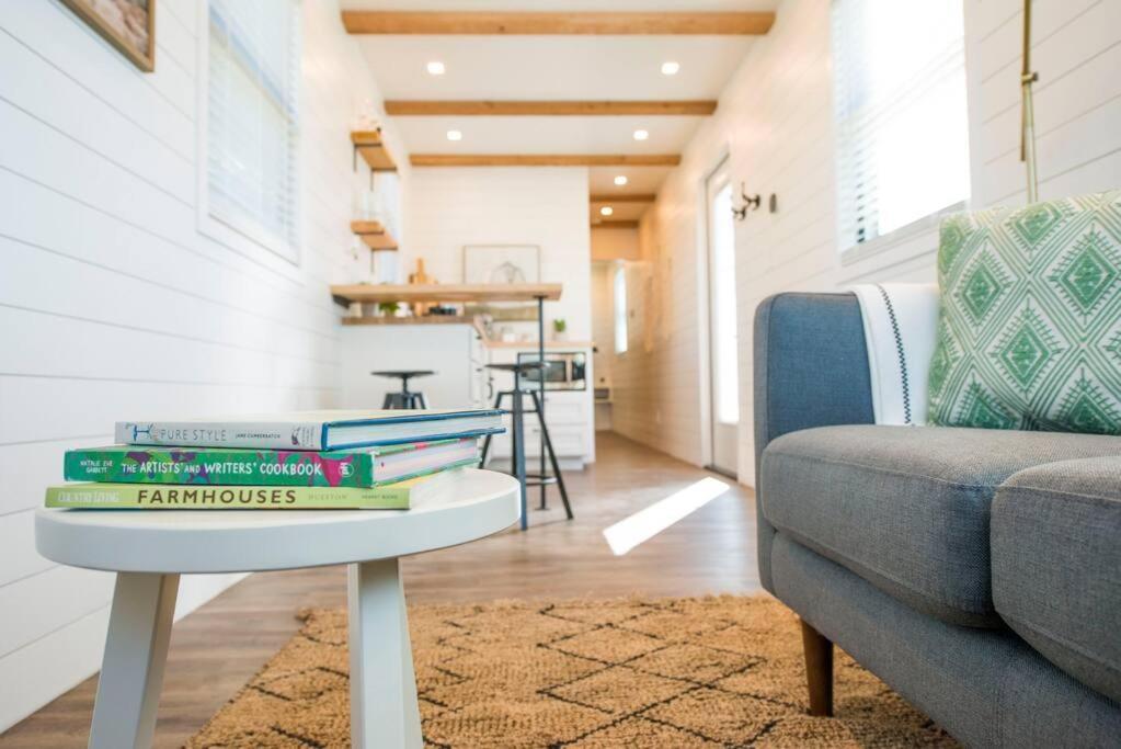 Container Home With Rooftop Views And Pickleball-Pecan Grove Bellmead Exterior foto