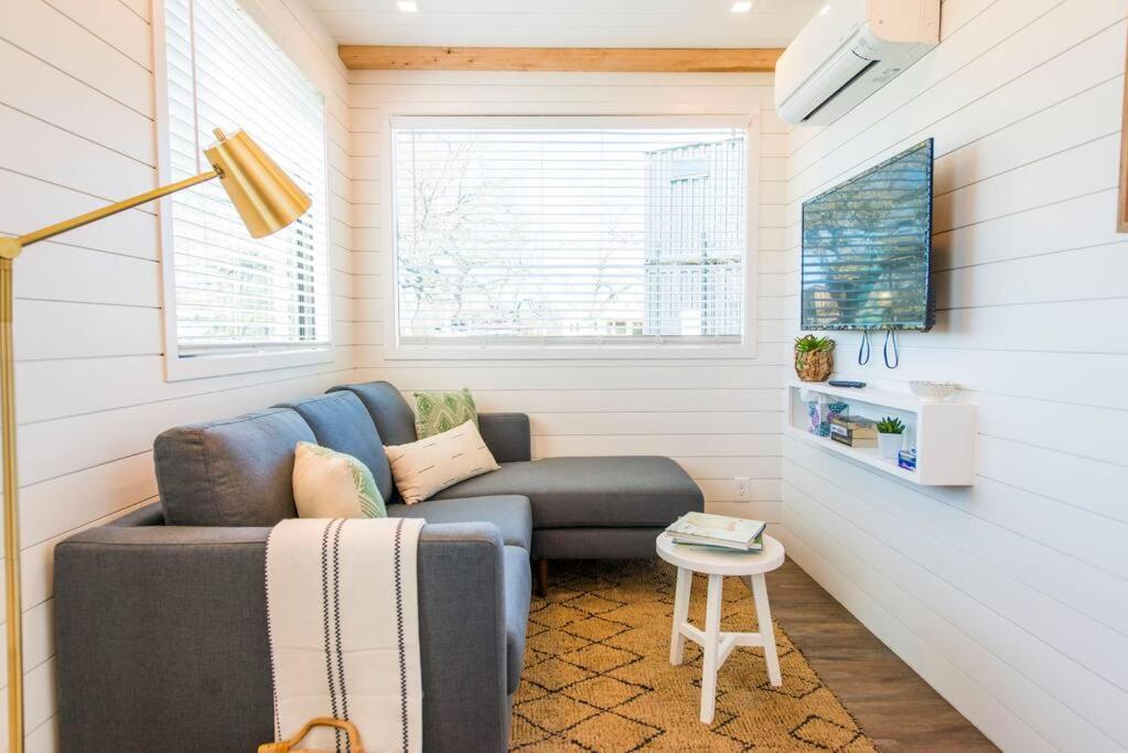 Container Home With Rooftop Views And Pickleball-Pecan Grove Bellmead Exterior foto